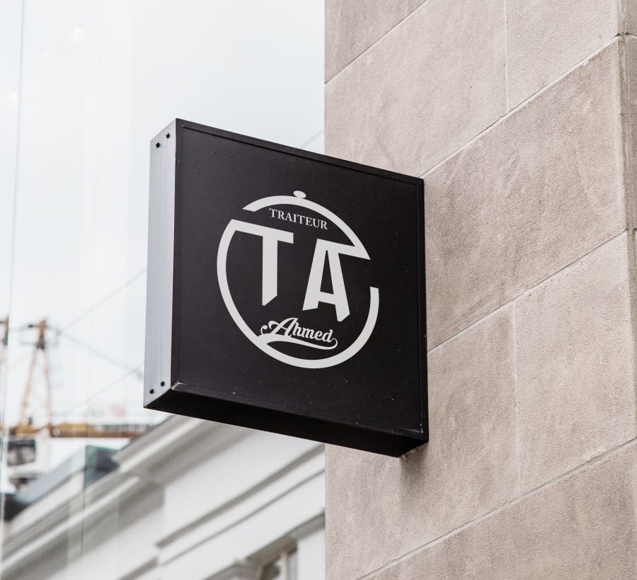 traiteur logo motivate me to continue with that