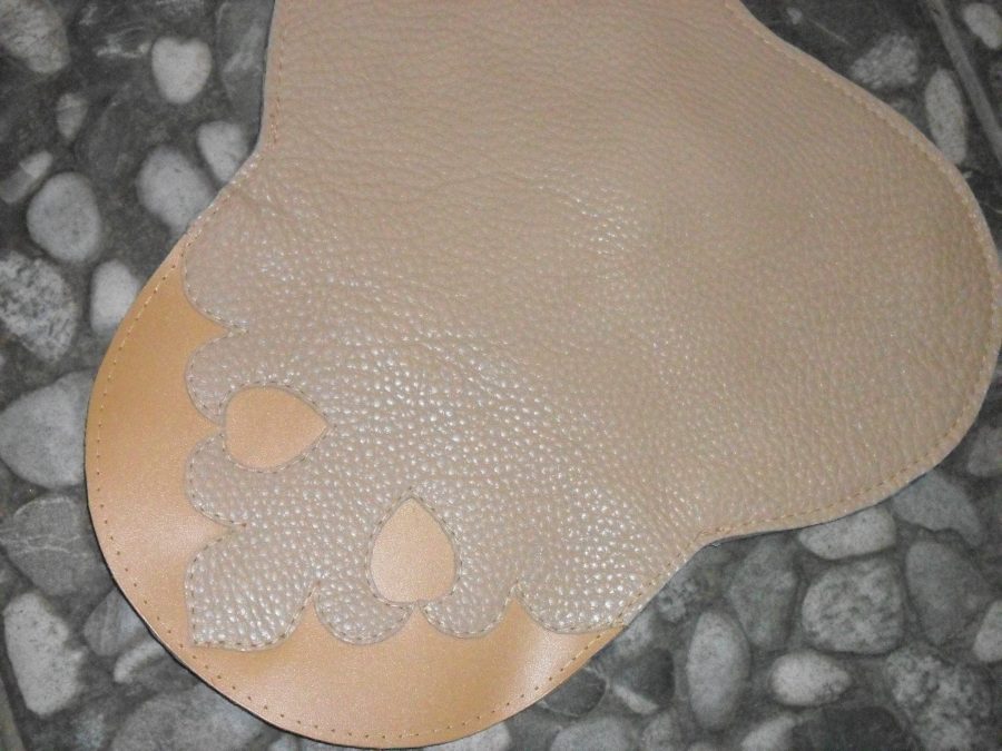 An unique genuine leather bag 'Flowers inside'