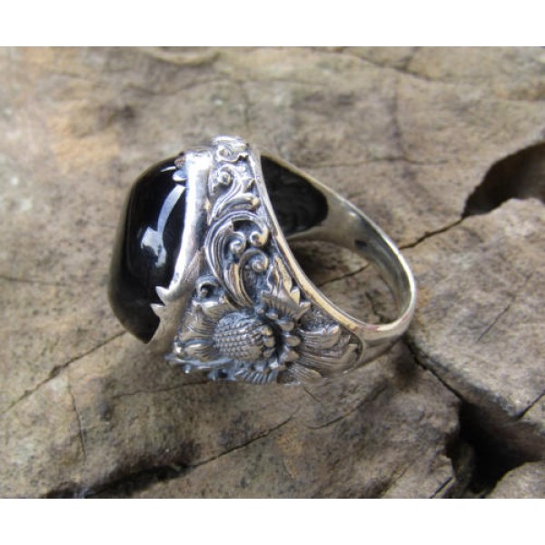 Silver ring flower motif patra bali stone carving blackonyx 