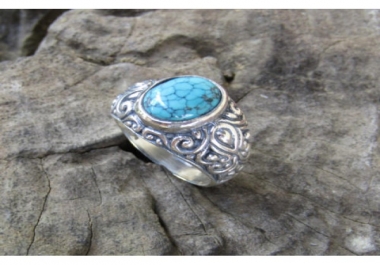 Silver ring bun carving motif turqoise