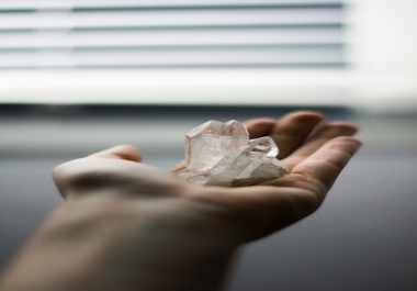 Send Powerful Distance Healing Via Reiki Crystal